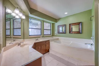 107 Lachite, Horseshoe Bay, TX 78657 - Photo 15