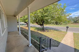 102 W Llano St, Llano, TX 78643 - Photo 3