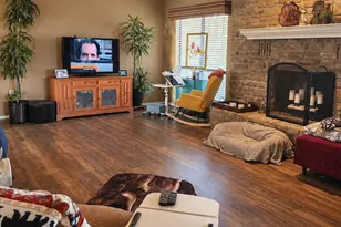 1823 Lacy Dr, Marble Falls, TX 78654 - Photo 5