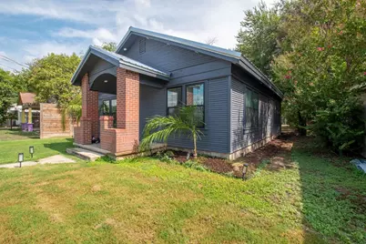 207 S Chestnut St Street, Lampasas, TX 76550 - Photo 1