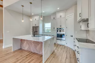 120 Golden Harvest, Horseshoe Bay, TX 78657 - Photo 7