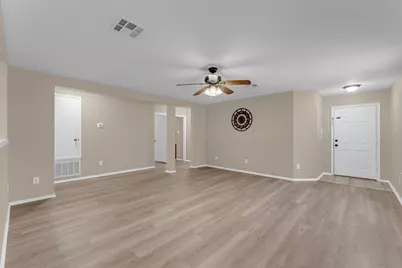 105 E Wildflower Blvd, Marble Falls, TX 78654 - Photo 5