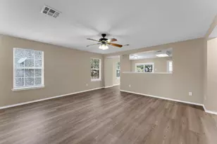 105 E Wildflower Blvd, Marble Falls, TX 78654 - Photo 3