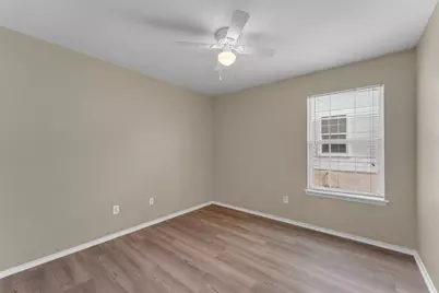 105 E Wildflower Blvd, Marble Falls, TX 78654 - Photo 17