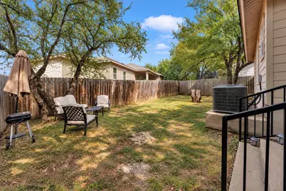 105 E Wildflower Blvd, Marble Falls, TX 78654 - Photo 27