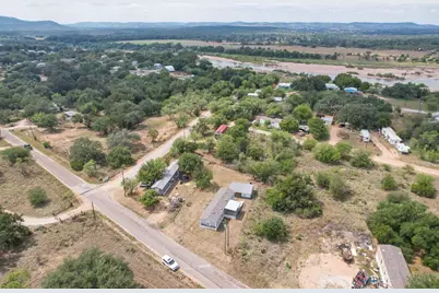 2546 Indian Trail, Kingsland, TX 78639 - Photo 23