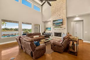 121 Christopher Ln, Kingsland, TX 78639 - Photo 9