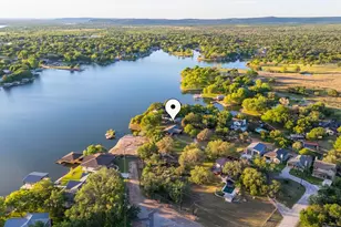 310 Castlehigh Dr, Granite Shoals, TX 78654 - Photo 9