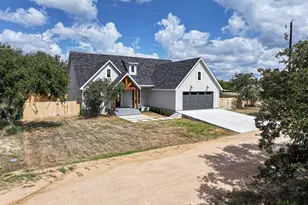 106 W Briar, Granite Shoals, TX 78654 - Photo 3