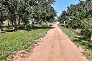 8653 N State Highway 16, Llano, TX 78643 - Photo 3