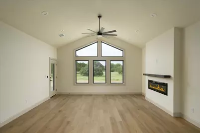 114 Rolling Hls Drive, Horseshoe Bay, TX 78657 - Photo 5