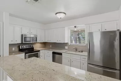 180 Turkey Run, Meadowlakes, TX 78654 - Photo 5