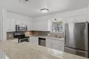 180 Turkey Run, Meadowlakes, TX 78654 - Photo 5