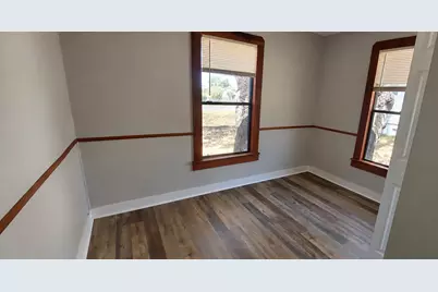 512 Ave F, Marble Falls, TX 78654 - Photo 3