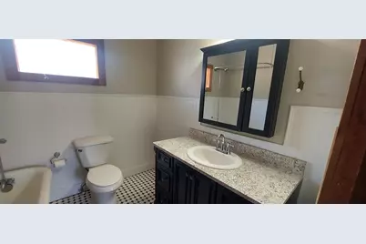 512 Ave F, Marble Falls, TX 78654 - Photo 5