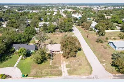 616 Avenue D, Marble Falls, TX 78654 - Photo 1