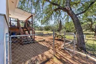 728 Sandy Mountain Dr, Sunrise Beach, TX 78643 - Photo 35