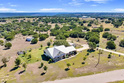 560 Saddle Ridge Dr, Bertram, TX 78605 - Photo 37