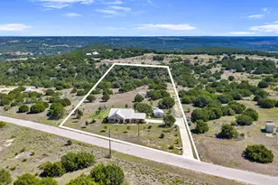 560 Saddle Ridge Dr, Bertram, TX 78605 - Photo 3