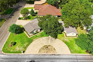 268 Quail St, Meadowlakes, TX 78654 - Photo 31