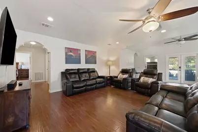 102 Flamingo Circle, Highland Haven, TX 78654 - Photo 11