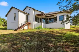 1404 Faultline Dr, Horseshoe Bay, TX 76577 - Photo 3