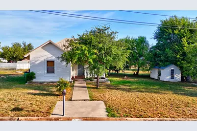 305 W Tarrant Street, Llano, TX 78643 - Photo 23