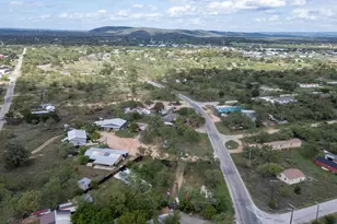 105 Conroe Ct, Kingsland, TX 78639 - Photo 19