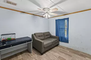105 Conroe Ct, Kingsland, TX 78639 - Photo 11