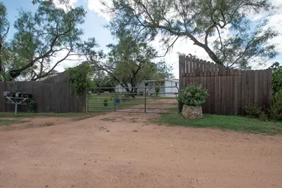 105 Conroe Court, Kingsland, TX 78639 - Photo 5
