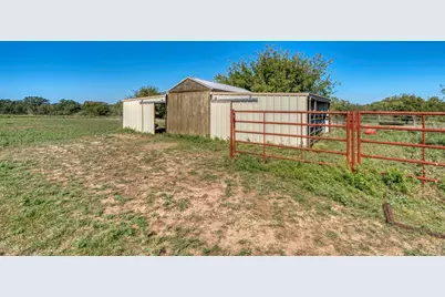 1701 W Rr 152, Llano, TX 78643 - Photo 27