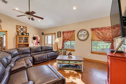 1701 W Rr 152, Llano, TX 78643 - Photo 9