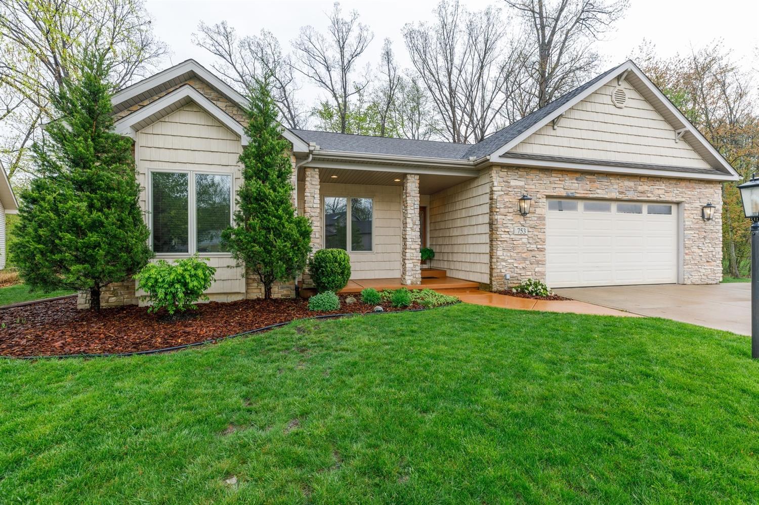 753 Ravinia E Dr, Valparaiso, IN 46385 MLS 474205 Coldwell Banker