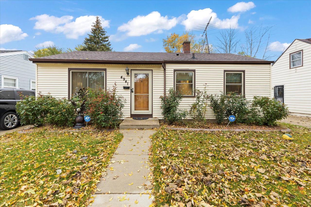 4941 N 63rd St, Milwaukee, WI 53218 - MLS 1765035 - Coldwell Banker