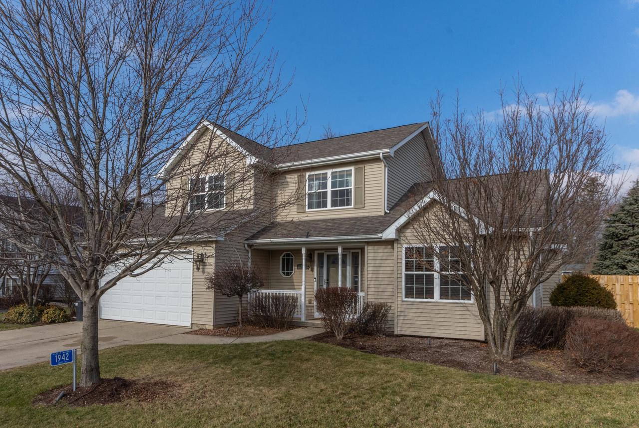1942 Sunset Dr, Twin Lakes, WI 53181 MLS 1822325 Coldwell Banker