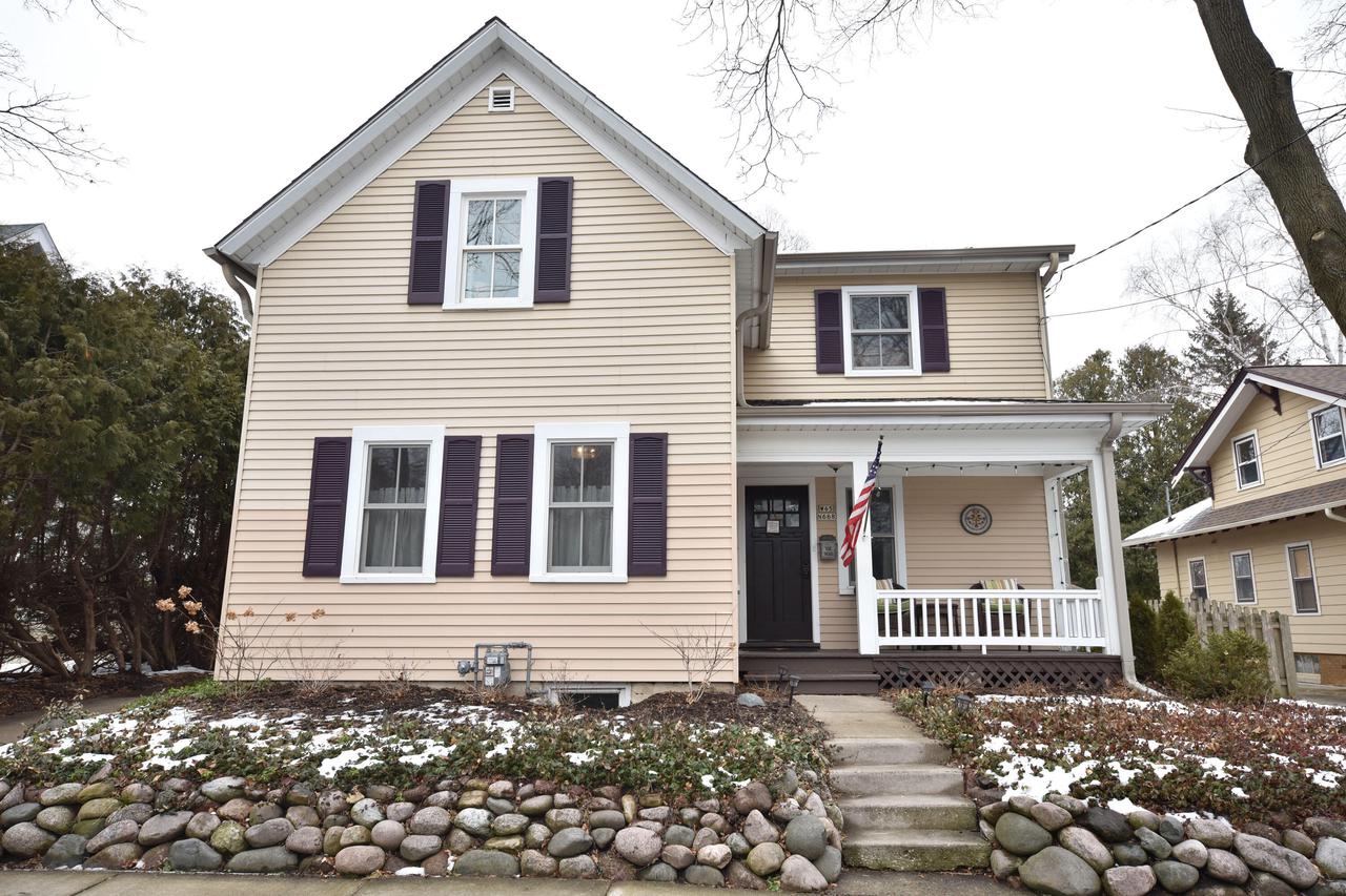 W65N668 St John Ave, Cedarburg, WI 53012 MLS 1824236 Coldwell Banker