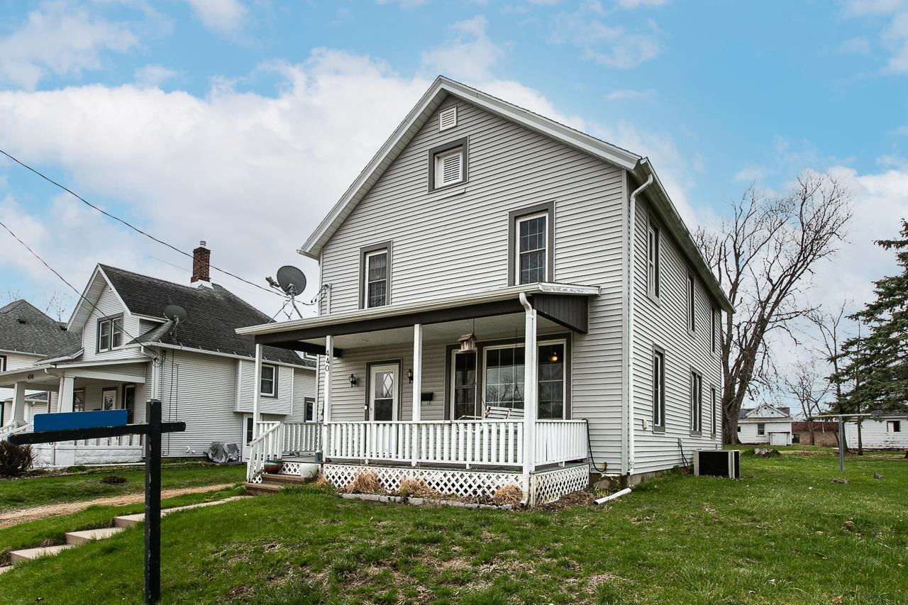 440 N 4th St, Platteville, WI 53818 - MLS 1932951 - Coldwell Banker