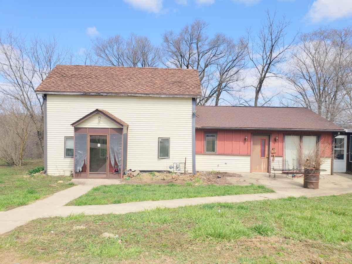 314 E Main St, Browntown, WI 53522 MLS 1953833 Coldwell Banker