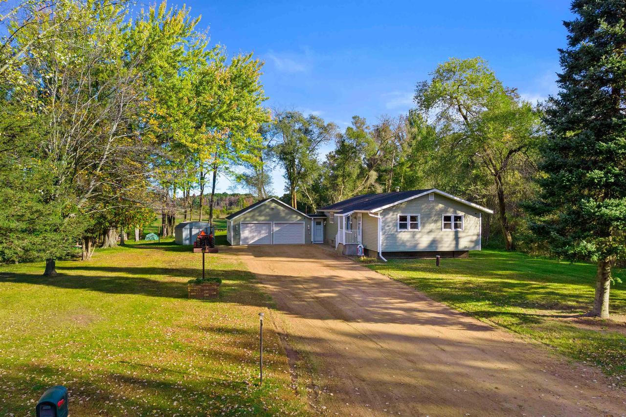 552 evergreen dr stevens point wi 54482 mls 22234663 coldwell banker