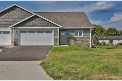 2204 S Ironwood Avenue, Marshfield, WI 54449 - Photo 1