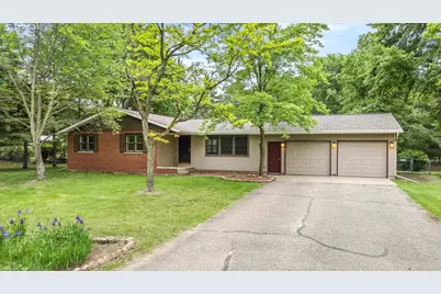 535 Maple Bluff Road, Stevens Point, WI 54482 - Photo 1