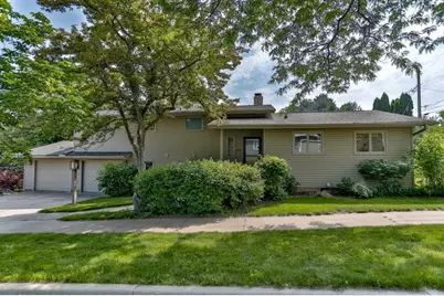 329 N 12th Avenue, Wausau, WI 54401 - Photo 1