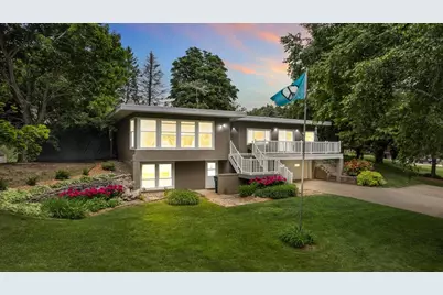 1242 E Edgewood Drive, Appleton, WI 54913 - Photo 1