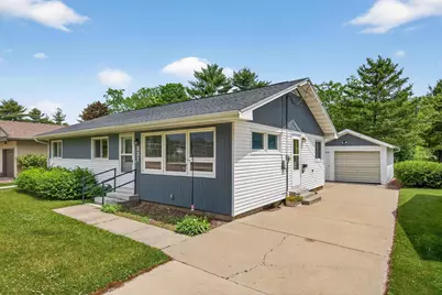 331 19th Street S, Wisconsin Rapids, WI 54494 - Photo 1
