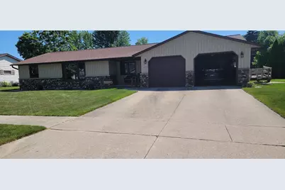 420 S Good Hope Road, De Pere, WI 54115 - Photo 1