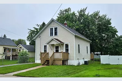 204 N Hinman Avenue, Marshfield, WI 54449 - Photo 1