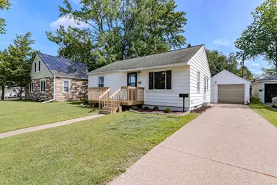 905 S 12th Avenue, Wausau, WI 54401 - Photo 1