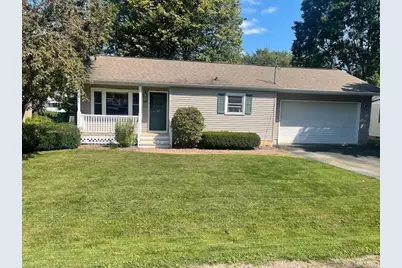 1417 S Erickson Avenue, Marshfield, WI 54449 - Photo 1