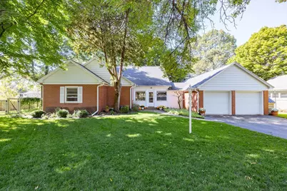 802 N 13th Street, Wausau, WI 54403 - Photo 1