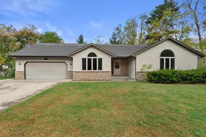 440 Beverly Drive, Amherst, WI 54406 - Photo 1